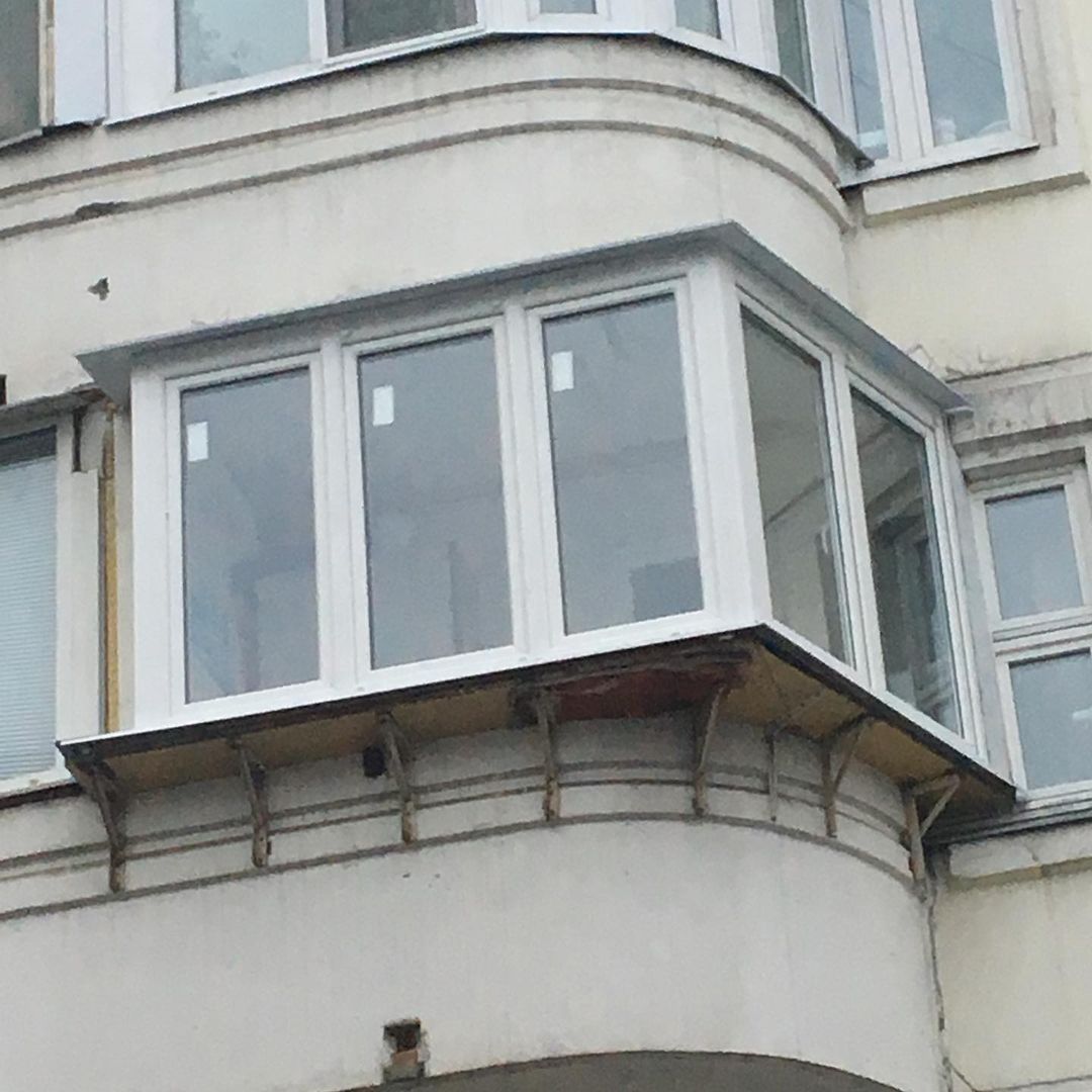Окна Rehau Delight на угловом балконе - фото 7