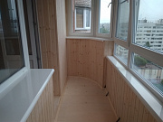 Остекление углового балкона с отделкой в доме П-111М - фото 3